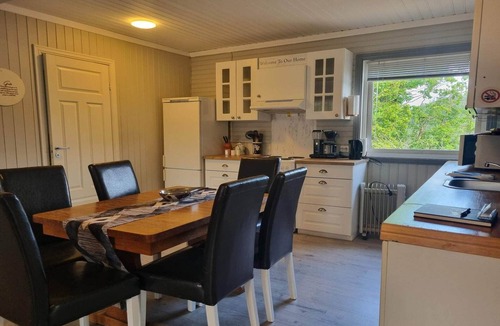 Oyslebo Apartment | 6 person holiday home in Øyslebø