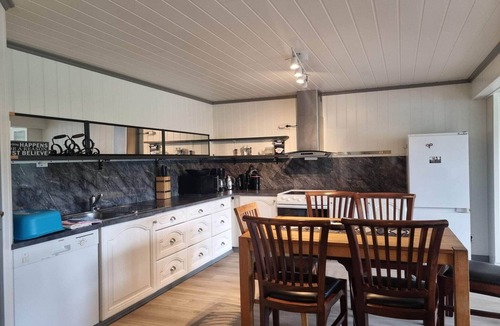 Oyslebo Apartment | 6 person holiday home in Øyslebø