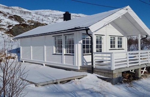 Karlsy House | 6 person holiday home in Rebbenes