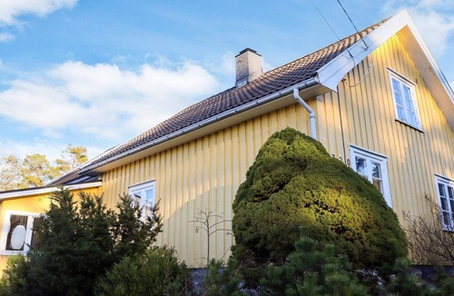 Risor House | 6 person holiday home in Søndeled