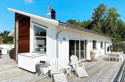 Stjarnhov House | 6 person holiday home in STJÄRNHOV-By Traum