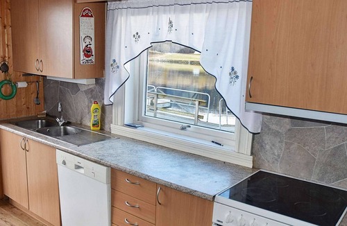 Oksvoll House | 6 person holiday home in Oksvoll