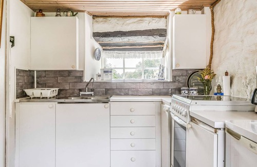 Falkvik House | 60 m² House ∙ 1 bedroom ∙ 4 guests