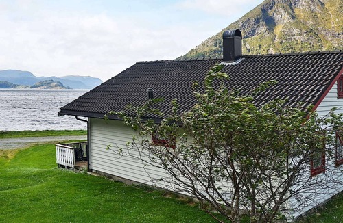 Silda House | 7 person holiday home in Selje