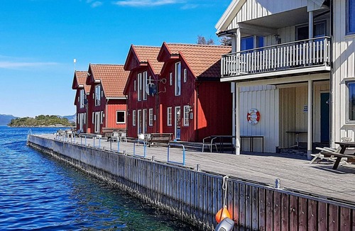Sjernarøy Apartment | 7 person holiday home in Sjernarøy