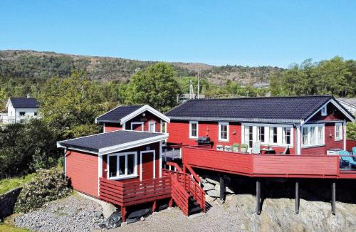 Sund House | 7 person holiday home in KLOKKARVIK