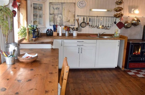 Halsa Municipality House | 7 person holiday home in VÅGLAND