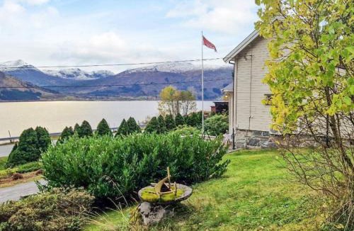 Gjemnes Municipality House | 8 person holiday home in EIDSVÅG