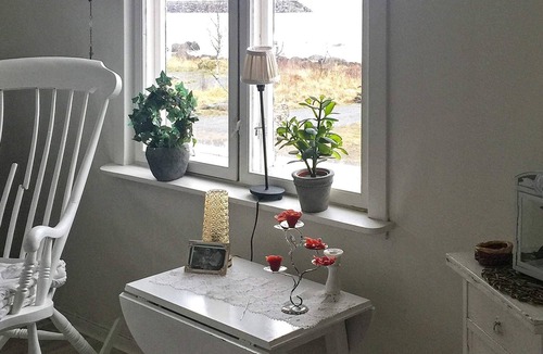 Mefjordvær House | 8 person holiday home in Senjahopen