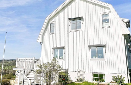 Huskvarna House | 8 person holiday home in HuskvarnA