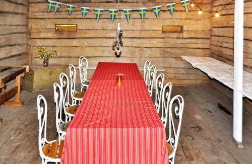 Vastra Tunhem House | 8 person holiday home in Vargön