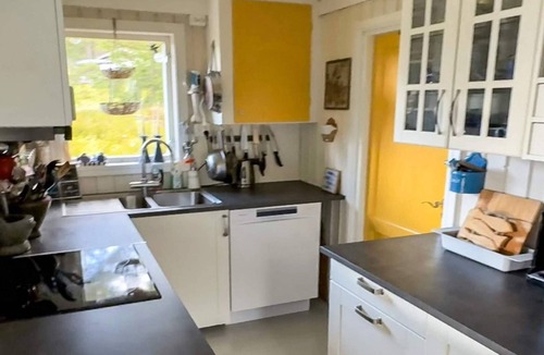 Frosta House | 8 person holiday home in frosta