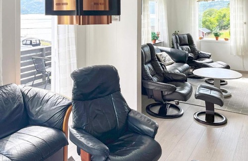 Barmen House | 8 person holiday home in Barmen