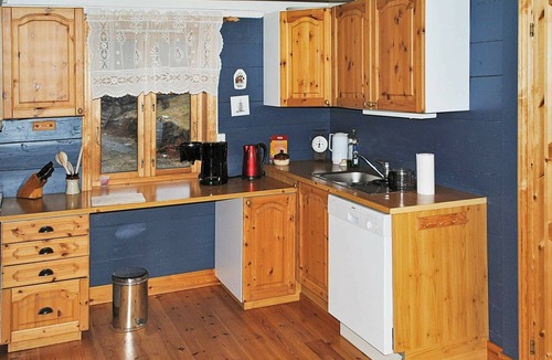 Etne House | 8 person holiday home in ETNE