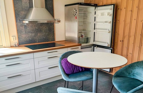 Askland Apartment | 8 person holiday home in Åmli