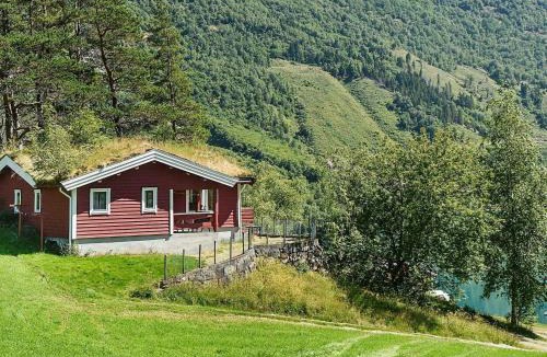 Olden House | 8 person holiday home in olden