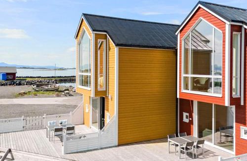 Sandoy House | 8 person holiday home in Sandøy