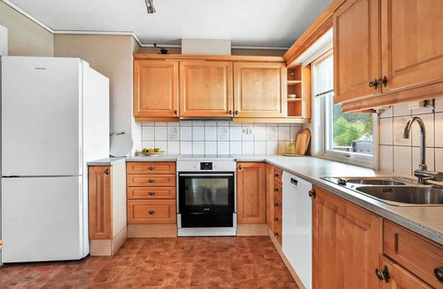 Stavang House | 8 person holiday home in Stavang