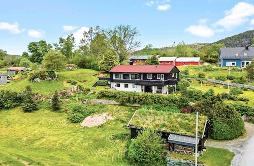 Stavang House | 8 person holiday home in Stavang