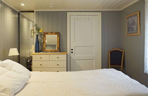 Brastad House | 8 person holiday home in Brastad