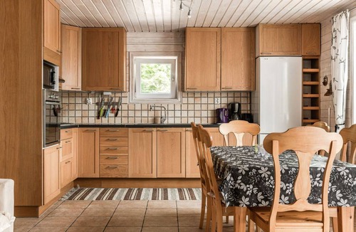 Olofstrom House | 88 m² House ∙ 1 bedroom ∙ 6 guests