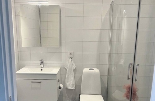 Karlstad Apartment | 9 minutes walk to the city centre! Family-friendly & calm neighborhood