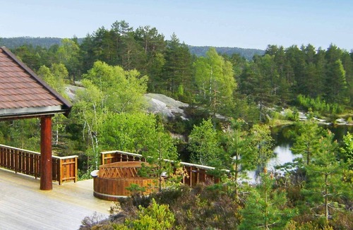 Marnardal House | 9 person holiday home in Bjelland