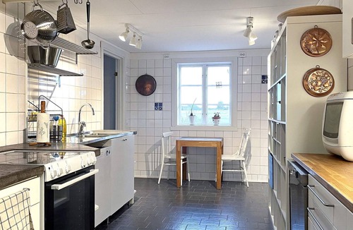 Lidkoping House | 9 person holiday home in LIDKÖPING-By Traum