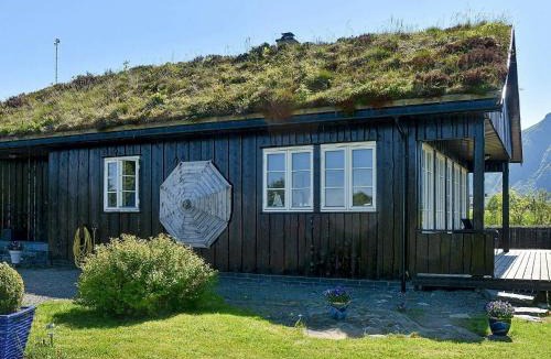 Gjengstoa House | 9 person holiday home in Farstad-By Traum
