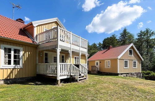 Gullabo House | 9 person holiday home in GULLABO