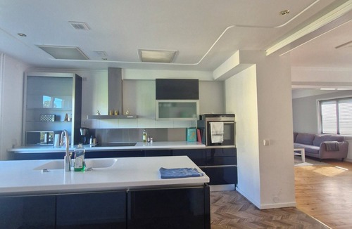 Lindesberg Apartment | 90kvm Lägenhet med fantastiskt läge nära allt