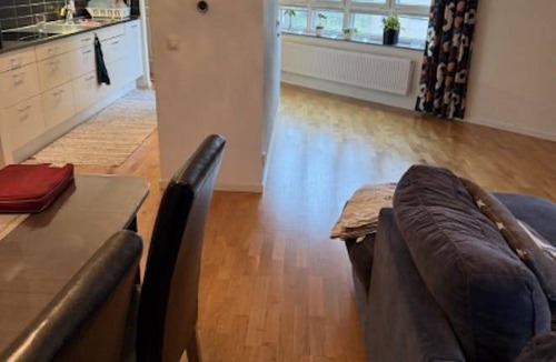 Vastra Frolunda Apartment | 94 m² Apartment ∙ 3 bedrooms ∙ 2 guests