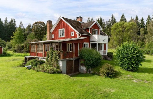 Mullsjo Other | 96 m² Accommodation ∙ 3 bedrooms ∙ 6 guests