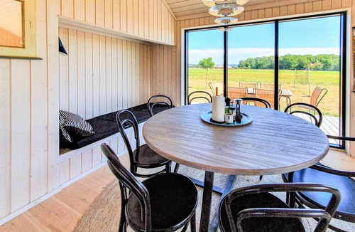Lervik House | 98 m² House ∙ 3 bedrooms ∙ 6 guests