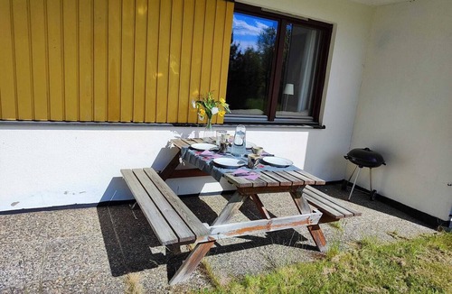 Paulistrom Apartment | A bright and quiet 60-square-meter vacation rental near Lake Ramsen (no TV or Wi-Fi), perfect for swimming
