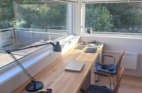 Arendal Cabin | A large cabin on the outskirts of Tromøya, with Raet National Park as its closest neighbor.