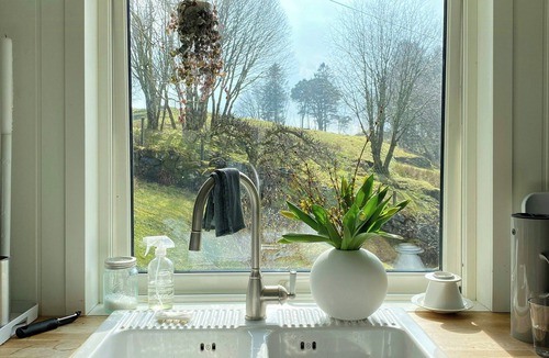 Alversund House | A seaside country house near Bergen