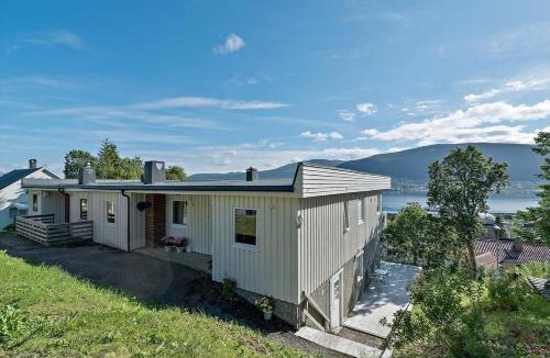 Tromso Apartment | -Abla- Panorama view in the center of the island