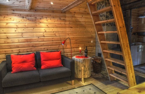 Sorsele House | Adventure and relaxation in the enchanting nature of Lapland!