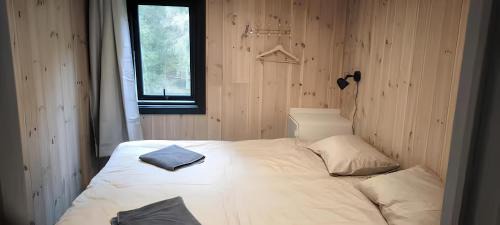Iveland Apartment | Adventure cabin near Dyreparken Evje med welcome pack