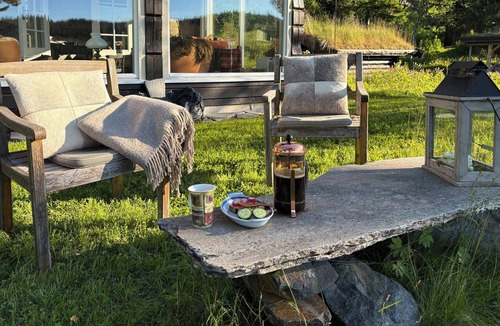 Sor-Aurdal House | Adventure cabin with canoe, bike & hikes