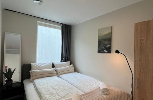 Voss Apartment | Affordable Luxury Apt - Hotel Vibe - Heart of Voss