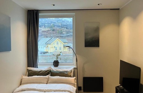 Voss Apartment | Affordable Luxury Apt - Hotel Vibe - Heart of Voss