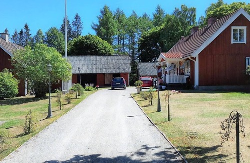 Vittsjo House | Affordable, romantic!
