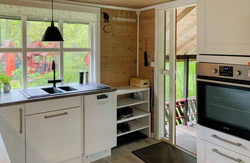 Mandal House | All-season cabin with fjord view in Mandal