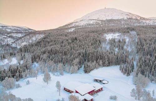 Kvaenangen Apartment | Alteidet House