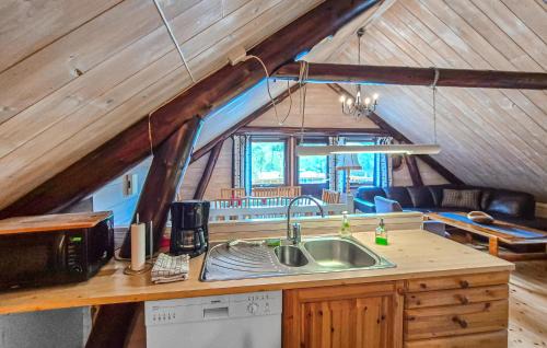 Tjørhom Apartment | Amazing Apartment In Tjørhom With Sauna