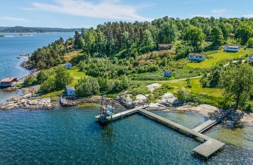 Vastra Gotaland Apartment | Amazing Apartment In Myggenäs With Sauna