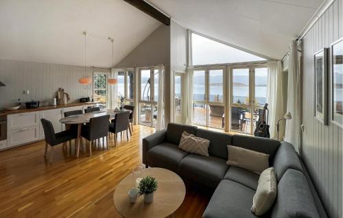 Bjugn House | Amazing Home In Bjugn With Wifi