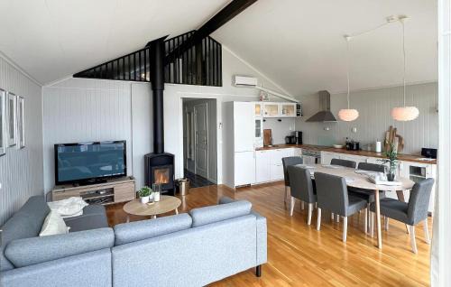 Bjugn House | Amazing Home In Bjugn With Wifi